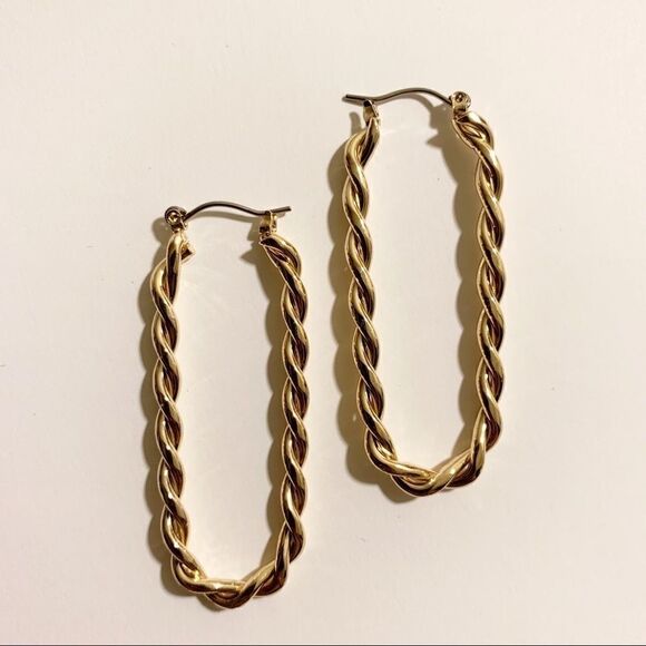 Gold Oblong Oval Twisted Hoop Earrings - Picture 2 of 6